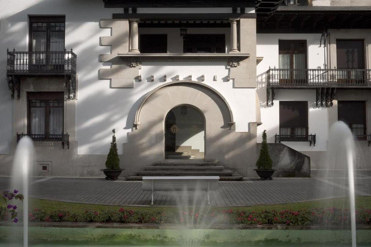 Palacio Arias Navia Ngoại thất bức ảnh
