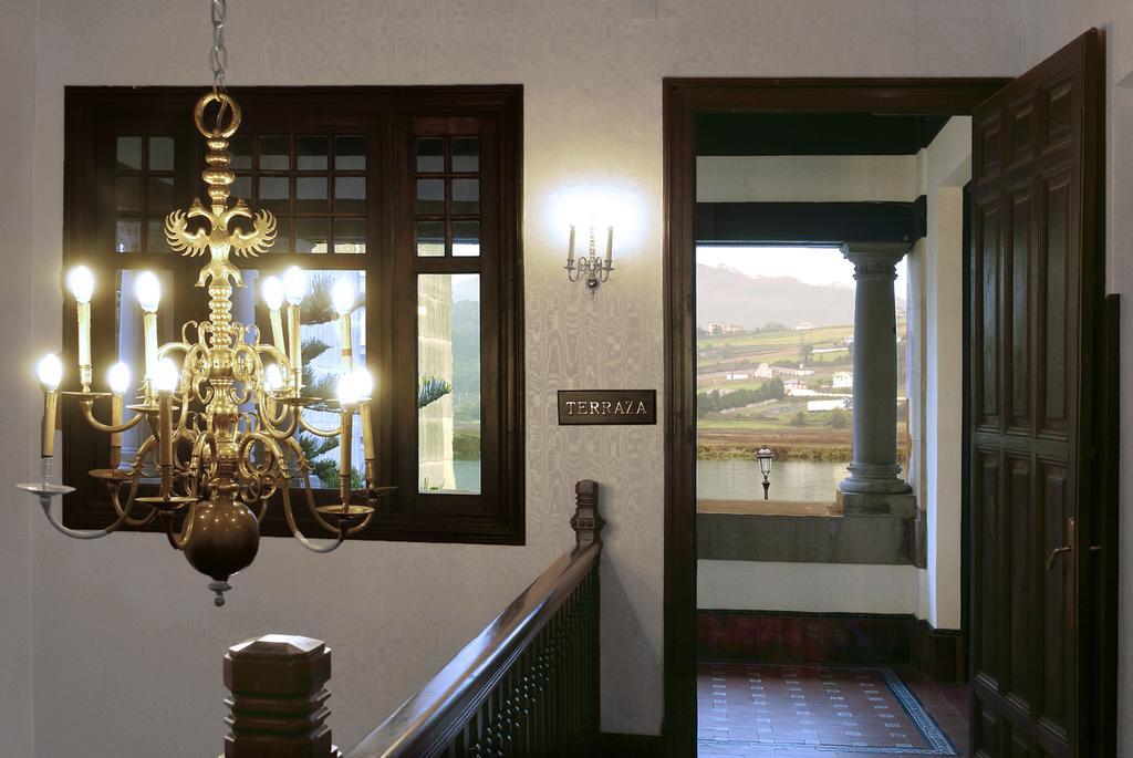 Palacio Arias Navia Ngoại thất bức ảnh