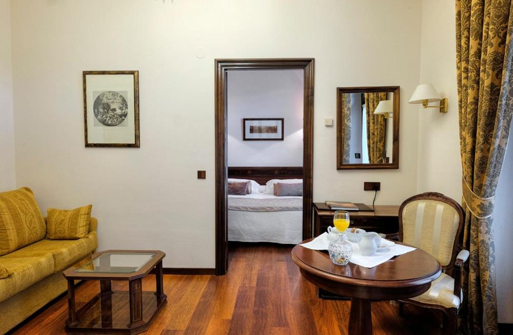 Palacio Arias Navia Ngoại thất bức ảnh